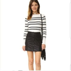 ♦️♦️Price Drop! Free People Sweater
Stripe NWT med